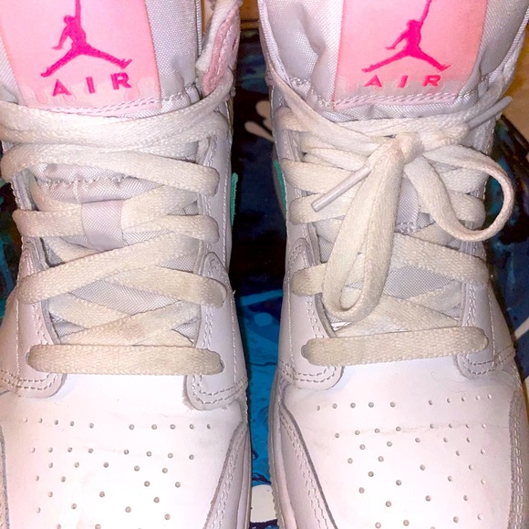 Air Jordan Mid 1 SE limited - Picture 4 of 5
